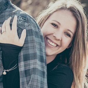 Meet your Posher, Laurel